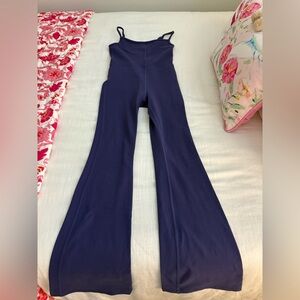 Aritzia Wilfred Free Yoga Jumpsuit